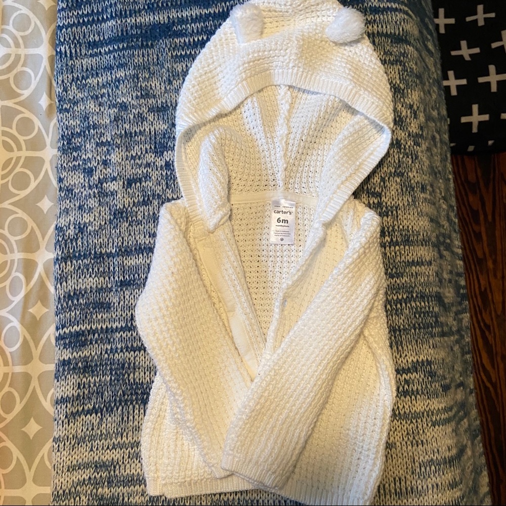 Carter’s 6m sweater